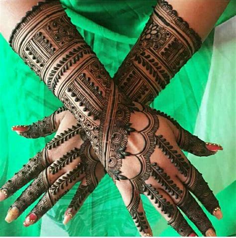 Mehndi designs for open hand and backhand. Latest Mehndi Designs For Eid 2021: Hands and Feet Mehndi ...