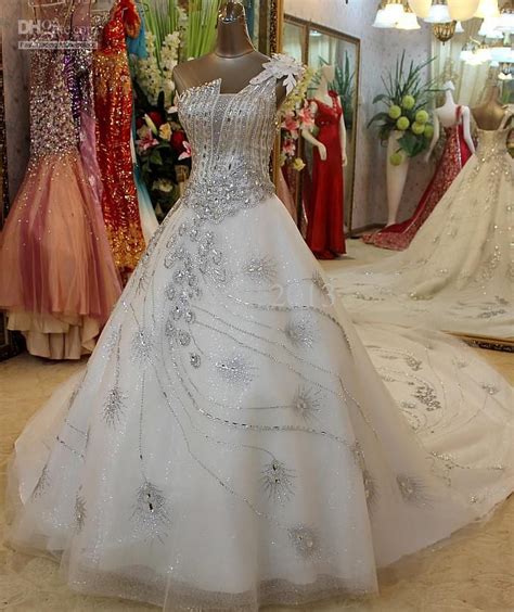 Searching for a sequin wedding dress? Wholesale Luxurious Peacock pattern embroidered floor with ...