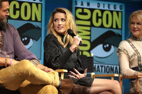 Amber laura heard is an american actress born in april 22, 1986. Amber Heard Age, Height, Weight, Affairs, Net Worth ...