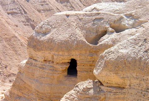 The site was constructed sometime during the. Qumran Vangeli : Parole Nuove Commenti Al Vangelo Lectio ...