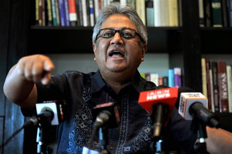 Zaid is further seeking an assessment of damages for the wrongful use of his name and costs of the action and other relief deemed fit by the court. MOUNTDWELLER: Mamat Ni Siam Ker Melayu?