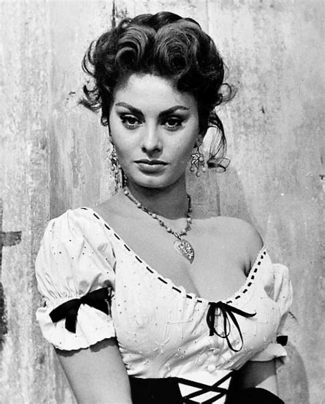 At age 86, sophia loren has one regret in life. Sofia Loren - Wikipedia