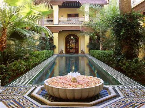 More images for moroccan style garden screen » moroccan garden - Google Search | Moroccan garden, Islamic ...