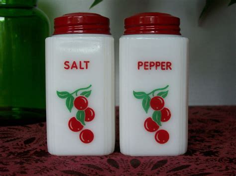 Vintage Tipp City Tall Red Cherry Salt and Pepper Shakers ... Peugeot paris 22cm u'select salt mill grinder in gloss red 810043.