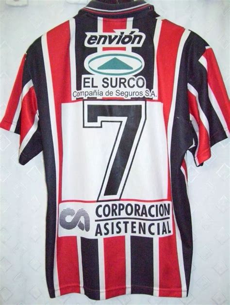 The squad currently plays in primera b nacional, the second division of the. Chacarita Juniors Home Camiseta de Fútbol 1999 - 2000.