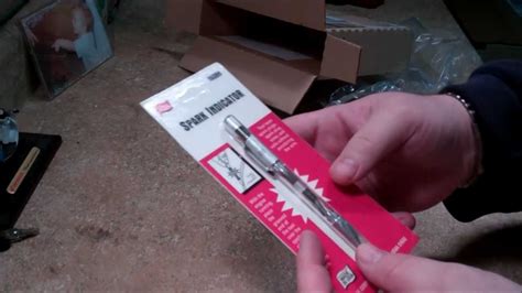 Using an inline spark plug testing tool. Lisle 19380 Spark Indicator Tester Unboxing - YouTube