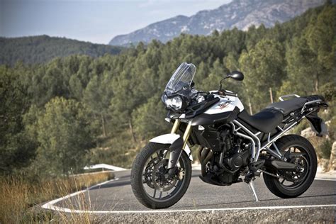 „die triumph tiger 800 xc abs liefert einen insgesamt bulligen und markanten auftritt. Triumph Tiger 800 - Форум Aprilia Club