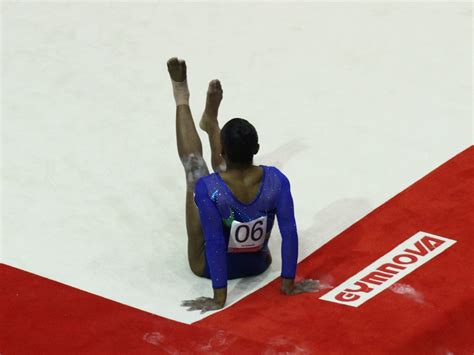 Brazil's daiane dos santos performs to waldir azevedo's brasileirinho in the artistic gymnastics floor exercise at the beijing 2008 summer olympics.what. Daiane dos Santos - Londres, eu fui - UOL Olimpíadas 2016