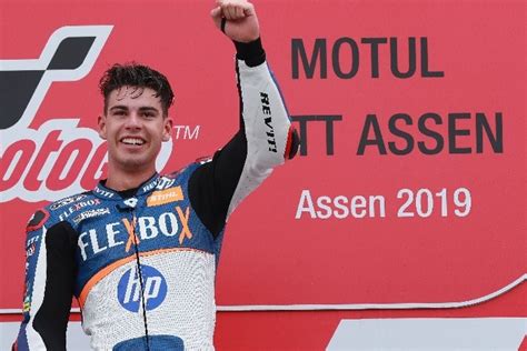 Belum genap satu putaran, aron canet yang tampil cemerlang pada latihan bebas terjatuh di tikungan kesembilan. Augusto Fernandez: Erster Moto2-Sieg aus Reihe 5/Moto2 ...