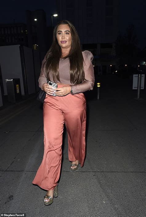 Lauren goodger showed off her huge baby bump in stunning swimwear as she counts down the days to the birth of her first child. Lauren Goodger exudes glamour in a cropped blouse as she ...