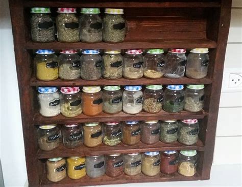 But heck for $1 i'm willing to try it! Homemade Pallet Spice Rack- DIY Makeover | Penniless Parenting