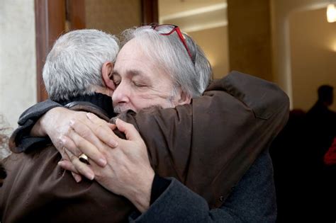 Μη με αναγκάζεις να ανοίξω το στόμα μου! Θανοσ Μικρουτσικοσ Ανδρεασ Μικρουτσικοσ / Ανδρέας ...