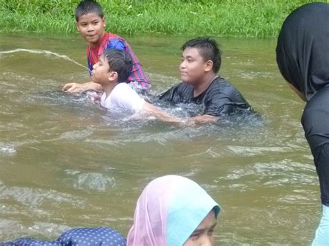 Demikian ulasan tentang waktu sholat dhuha terbaik. Mutiara Kasih: Tahsin Solat Di Kem ABC, Janda Baik