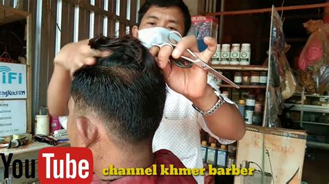 With this tutorial you will learn how to combine a very precise haircutting technique in the bottom with a freehand technique on top in order to create a very original hairstyle. Haircut tutorial - YouTube