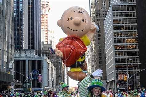 When does charlie brown thanksgiving come on. WATCH: Does this Clip Make 'A Charlie Brown Thanksgiving ...