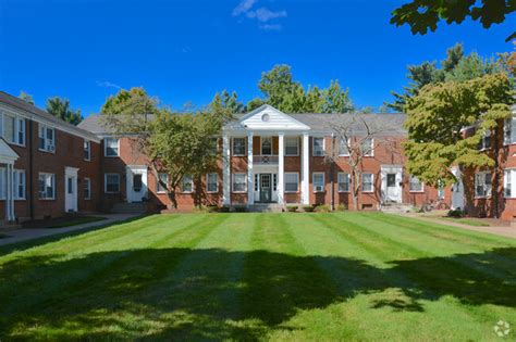 One bedroom apartments in hartford ct. Apartment Building - West Hartford, CT | Apartments.com