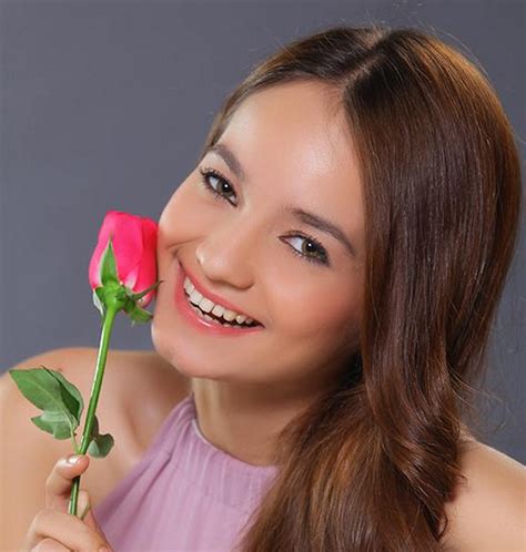 Jakarta,10 agustus 1992 pekerjaan : Foto dan Gosip Artis Cantik Selebritis : Biodata dan Foto ...