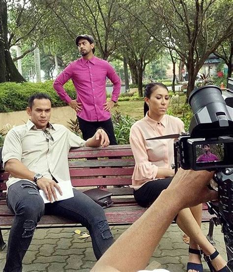 7 hari lagi filem pinjamkan hatiku bakal menemui penonton seluruh malaysia. Drama Dia Bidadariku 2017 Astro Ria