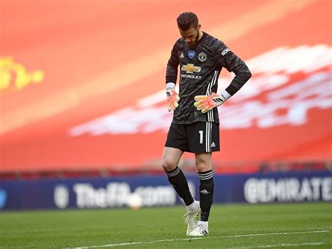 Previous lineup from bayern munich vs bayer leverkusen on saturday 19th december 2020. Lionel Messi tops Cristiano Ronaldo as world's richest footballer | Sports-photos - Gulf News