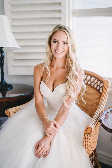 It is perfect if you love braids, but you when going for a sleek wedding hairstyles for long hair, make sure to add some shine to your hair to help it look polished. Long blonde waves, California bride, soft bridal curls ...