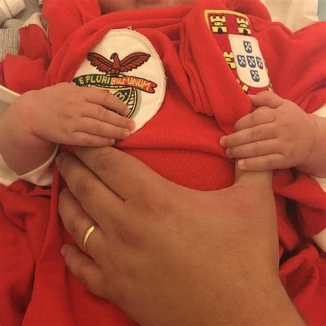 Joana marques foi a mais parca em palavras sobre o nascimento daquele que é o primeiro filho do casal. Filho de apresentadores 'vítima' do humor dos pais ...