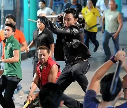 Lawak ke der (jozan) full movie viral terbaru & terkini malaysia 2020 #lawak #jozan #lawakjozan #maharajalawakmega. KL Gangster 2 Full Movie Boleh Di Download Di Internet ...