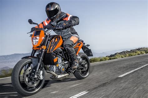 2013 ktm 690 duke review + video. KTM announces new 690 Duke and 690 Duke R | Visordown