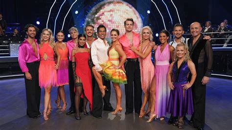 Skal vi danse is the norwegian edition of the british television series, strictly come dancing, and the american television series, dancing with the stars. Skal Vi Danse | «Skal vi danse» endrer på danseduellen ...