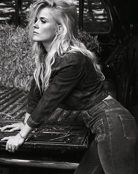 See more of ilse delange on facebook. Ilse DeLange, Linda Mode 2018 | Zangeressen, Mode, Mode 2018