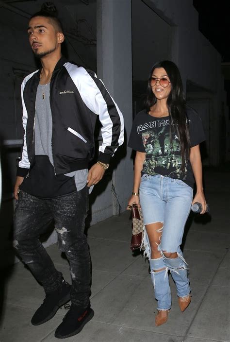 Select the details below that best describe this video. Kourtney Kardashian, 37, enjoys cosy dinner date with ...