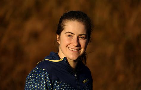 .längdåkning, ebba andersson, under ett löppass på sista lägret innan tävlingspremiären halkade och slog i den akuta smärtan har försvunnit, och svullnaden är borta. Ebba Andersson gjorde sitt livs lopp - Sweski.com ...