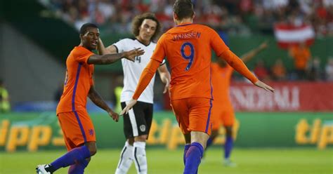 Nun könnte eines der teams einen großen schritt in richtung achtelfinale machen. Österreich - Niederlande zum Nachlesen | kurier.at