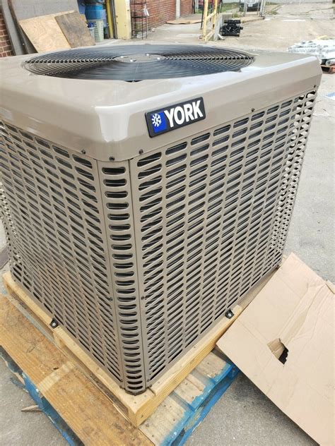 Therefore, in cases where maintenance is needed, you know installing a central air conditioning system takes a lot of patience and time. 4 Ton Air Conditioner in 2020 | Split system air ...