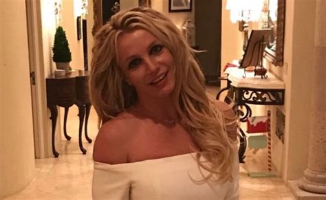 Britney jean spears (born december 2, 1981) is an american singer, songwriter, dancer, and actress. לאחר האשפוז: אמה של בריטני ספירס שולחת לה מסר אופטימי