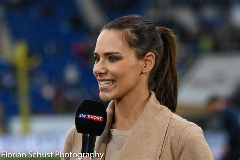 Esther sedlaczek wird im sommer neue moderatorin der sportschau im ersten. Esther Sedlaczek - Sky Moderatorin | Florian Schust ...