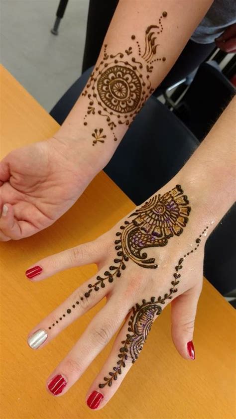 Henna style body art pens. Hire Organic Henna Body Art - Henna Tattoo Artist in ...
