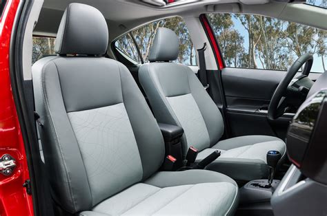 2016 toyota prius c specs & features. 2016 Toyota Prius C Adds Persona Series Special Edition