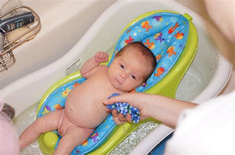 During your baby's first few weeks, while the umbilical cord stump is still attached, you should only give sponge baths. The Adventures of the Dieringer Babies: May 2012