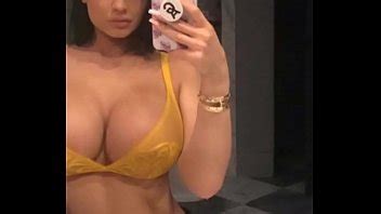 If you find inappropriate content that you believe should be. Kylie Jenner jerk off challenge - XNXX.COM