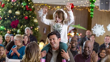 Hallmark christmas movies make it easy—even if it's christmas in july! Its a Wonderful Movie - Your Guide to Family and Christmas ...