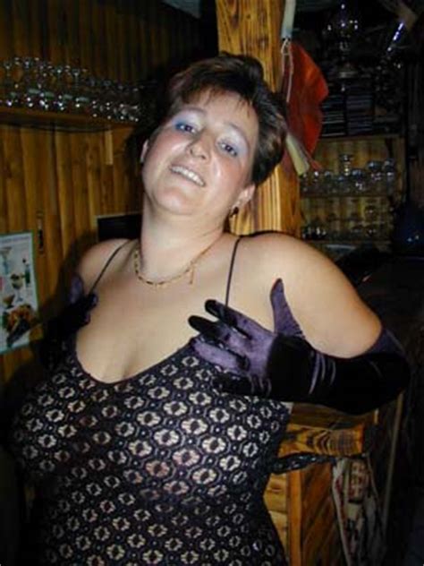 A surprising number of amateurs from the country take part in homemade productions and numerous high quality productions with french pornstars have emerged over the last 30 years. Femme Mure Amateur Sexy - Amauter Gay