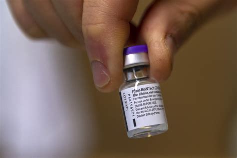 Après les élections communales d'octobre dernier, le scénario s'est répété pour l'inscription à la vaccination dès 16 ans dans le canton de neuchâtel. Plus de 2'300 vaccinations dans le canton - RTN votre radio régionale