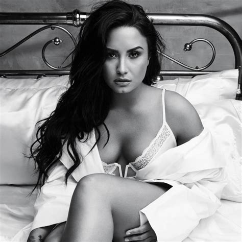 Demi lovato 2020 fabletics collge 1080p. Demi Lovato Bikini Pictures Unedited | Hot Demi Lovato ...