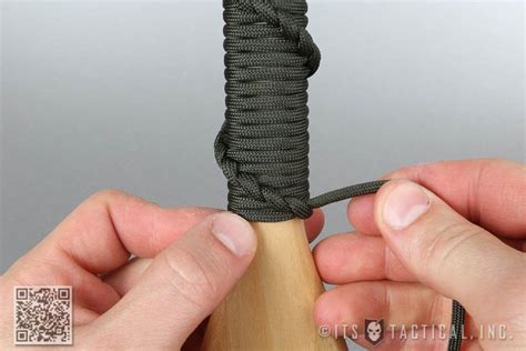 Check spelling or type a new query. How to Wrap a Paddle or Handle with Paracord | ITS Tactical in 2020 | Paracord braids, Paracord ...