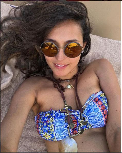 She initially rose to fame in 1999 competing in the miss italia beauty pageant. Tutte le foto di Caterina Balivo - Tvzap