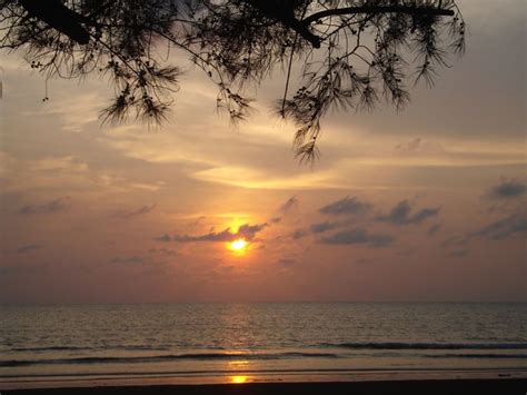 Like many coastal cities, kota kinabalu boasts a mixture of beautiful scenery and metropolitan commerce. Sunset in Kota Kinabalu, Borneo, Malaysia