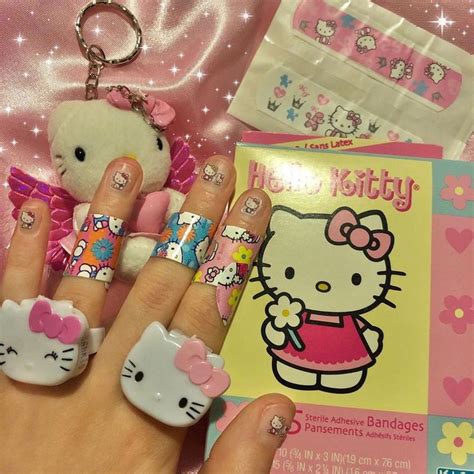The average review score is 4.4 on a scale of 5.0. Mostly Pink Aesthetic Account on Instagram: "2001-2005 ...