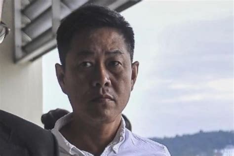 The video attracted attention nationwide and yee received backlash following the star reported that magistrate mohamad ikhwan mohd nasir sentenced yee kok chew to a fine of rm8,000 or eight months of jail. Một doanh nhân bị phạt 45 triệu đồng vì dùng mũ bảo hiểm ...