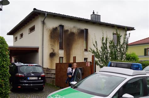 Ausgeglichenes piniengrün, 2,5 l, matt online bestellen oder reservieren & abholen im fachcentrum. Farbe gegen Haus und Auto von Katrin Ebner-Steiner (AfD)