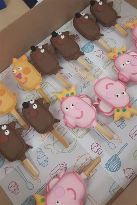 \r in dit filmpje voor kinderen spelen we met de bakkerij patisserie set van peppa pig met speelgoed eten. Peppa Ijsje / Bol Com Productgoods Ijsvorm Peppa Pig 3 Stuks Yoghurt Ijsjes Fruit Ijsjes Peppa ...